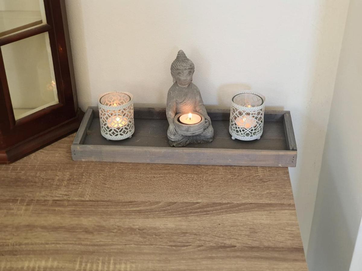 De Vliegende Vlinder Bed & Breakfast Nederweert Bagian luar foto