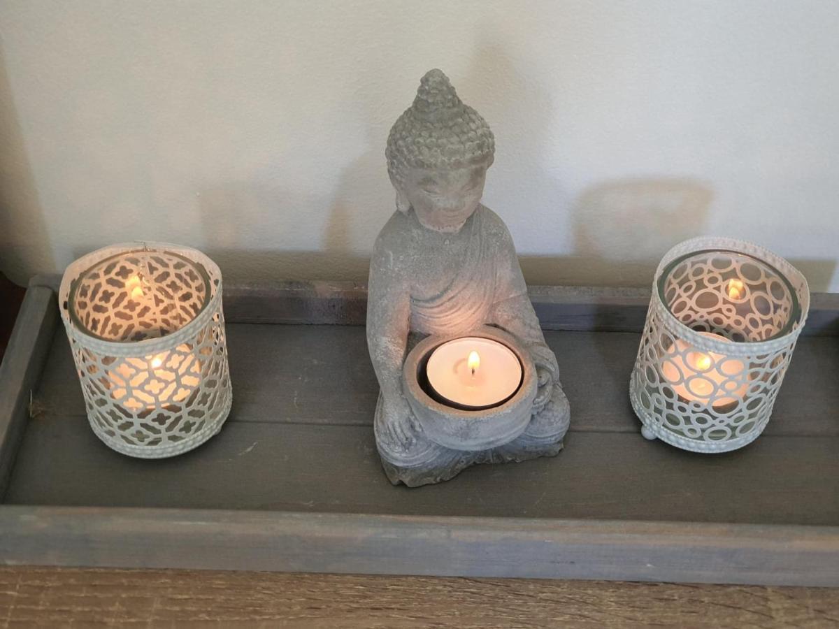 De Vliegende Vlinder Bed & Breakfast Nederweert Bagian luar foto