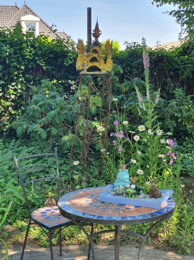 De Vliegende Vlinder Bed & Breakfast Nederweert Bagian luar foto