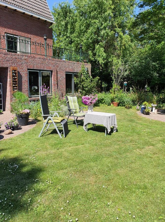 De Vliegende Vlinder Bed & Breakfast Nederweert Bagian luar foto