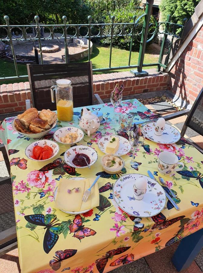 De Vliegende Vlinder Bed & Breakfast Nederweert Bagian luar foto